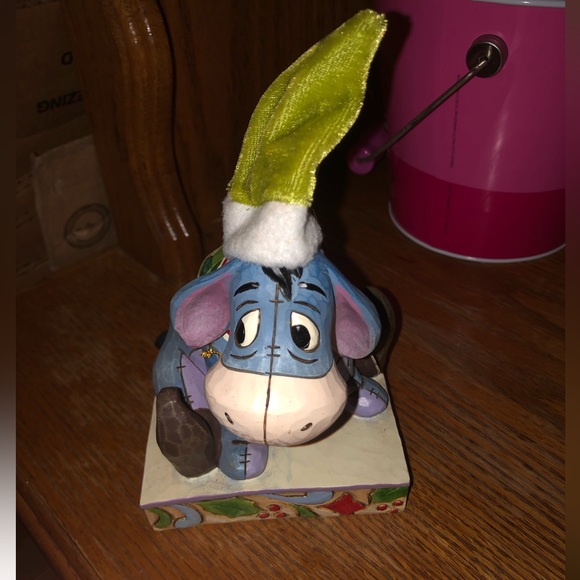 Disney Other - JIM SHORE WALT DISNEY SHOWCASE EEYORE SANTAS LITTLE HELPER FIGURINE